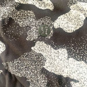 Lulu cropped tee Camo print